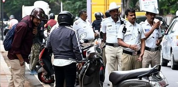 വര്‍ഷത്തില്‍ അഞ്ച് ചലാന്‍ കിട്ടിയാല്‍ ലൈസന്‍സ് അയോഗ്യമാക്കും; കര്‍ശനമാക്കി വാഹനനിയമം, ചട്ടഭേദഗതി