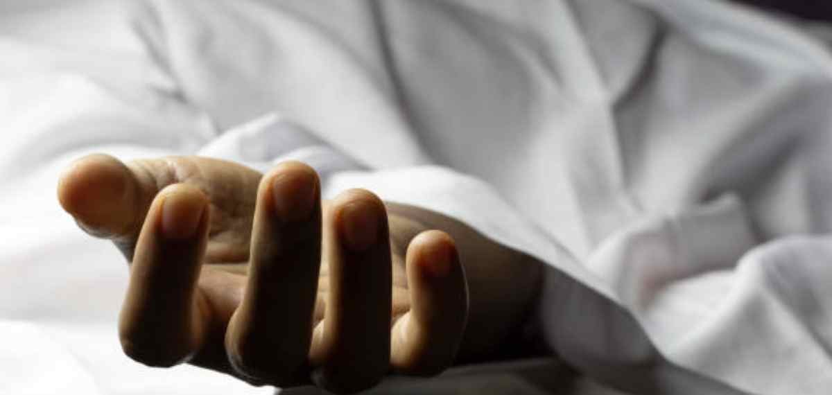 ഡല്ഹിയില് ഊഞ്ഞാലാടുന്നതിനിടെ പഴയ കല്തൂണ് തകര്ന്ന് 6വയസുകാരിക്ക് ദാരുണാന്ത്യം