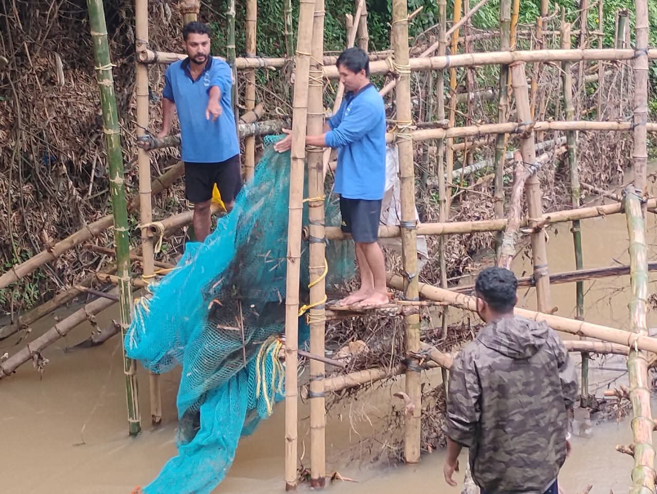 അനധികൃത മത്സ്യബന്ധനം: ഫിഷറീസ് വകുപ്പ് തെരിവലകള്‍ പൊളിച്ചു നീക്കി